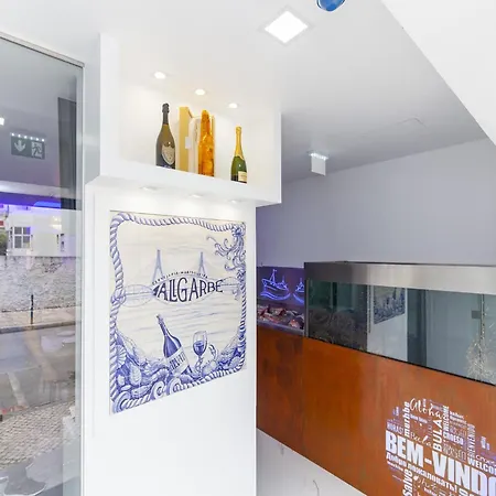 Villa In Albufeira Near Golden Beaches Willa *